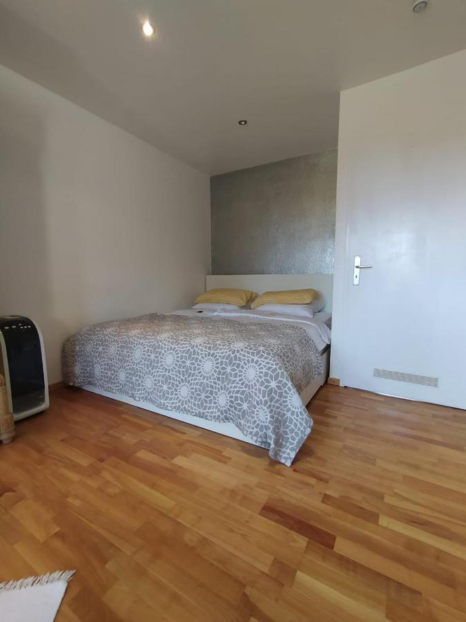 Gl Single Town Apartment Wiesbaden Exteriör bild